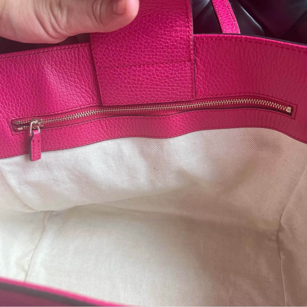 GUCCI Interlocking G Swing Tote - Picture 7 of 14